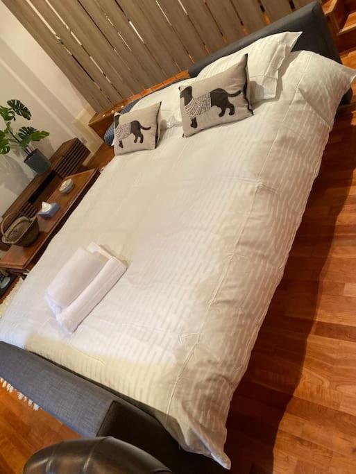 Spacious Flat In The Most Desirable Area Of Лондон Екстериор снимка